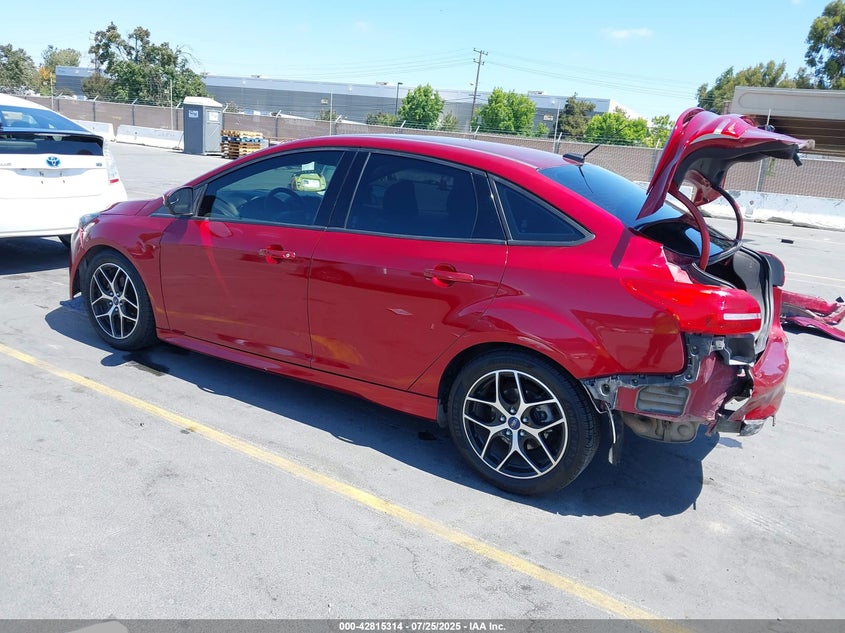 2016 FORD FOCUS SE - 1FADP3F26GL310563