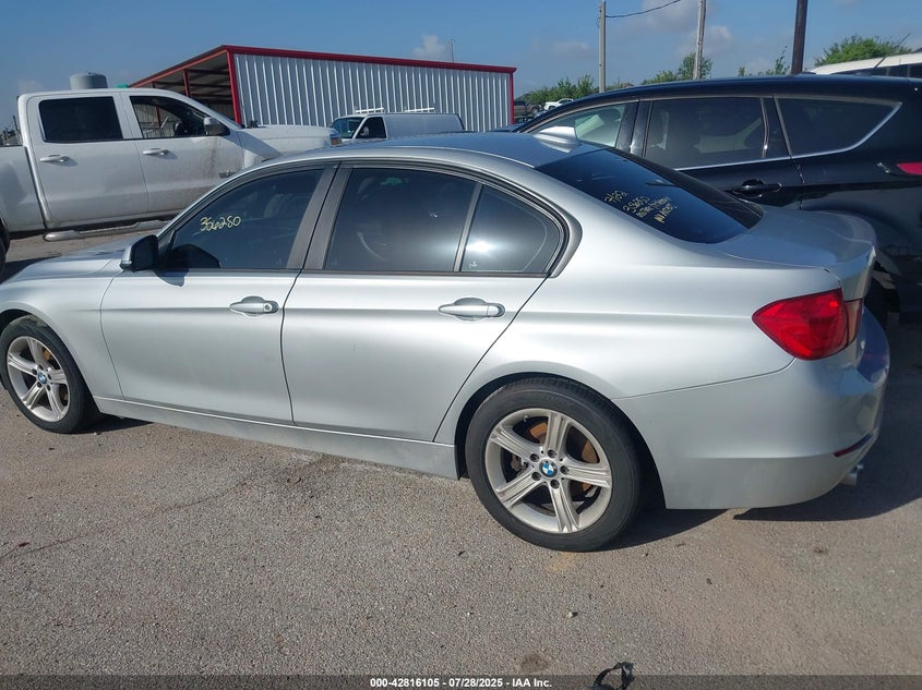 Vin: wba3a5c55df356250, lot: 43309593, bmw 328i 20133