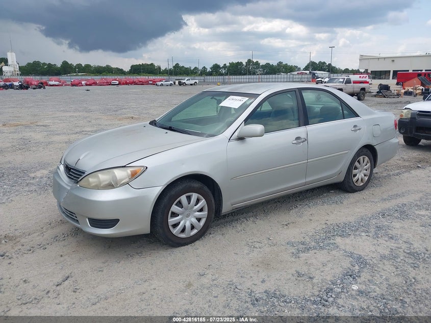 4T1BE32K05U519121 2005 TOYOTA CAMRY photo no. 2