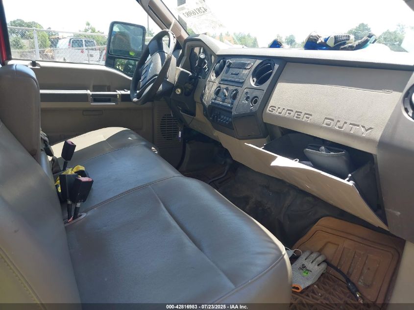 2008 Ford F-350 Xl/Xlt VIN: 1FDWF31528EE22981 Lot: 42816983