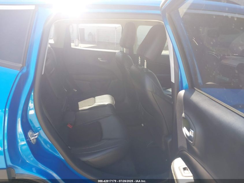 2018 Jeep Compass Latitude 4X4 VIN: 3C4NJDBB0JT256569 Lot: 42817179