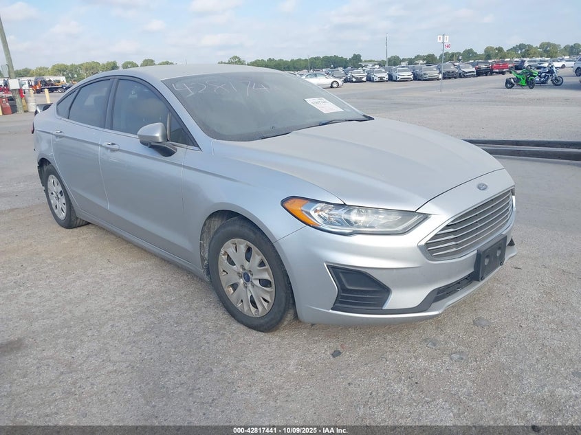 3FA6P0G79KR103323 2019 Ford Fusion S auction photo 1
