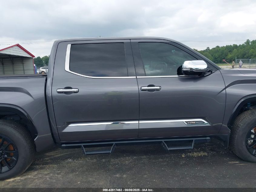 2022 Toyota Tundra - 5TFMA5DB0NX007424