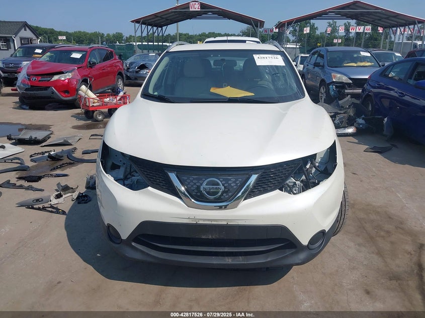 2018 NISSAN ROGUE SPORT SV - JN1BJ1CR7JW268017