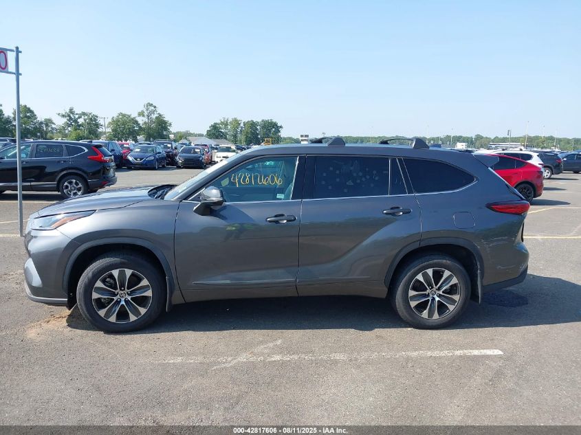 2021 Toyota Highlander Xle VIN: 5TDGZRBH4MS558710 Lot: 42817606