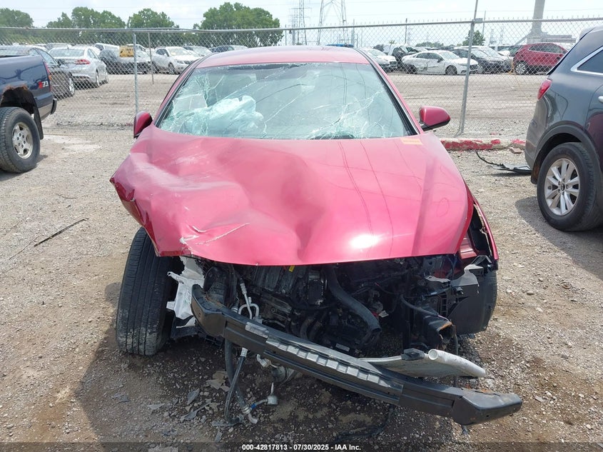 2016 HYUNDAI SONATA SE 5NPE24AF1GH281796