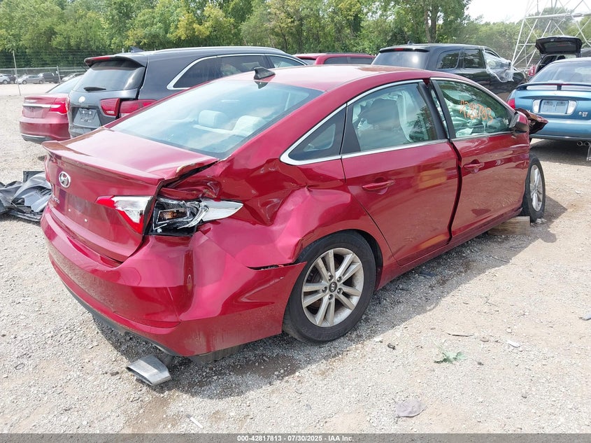 2016 HYUNDAI SONATA SE 5NPE24AF1GH281796
