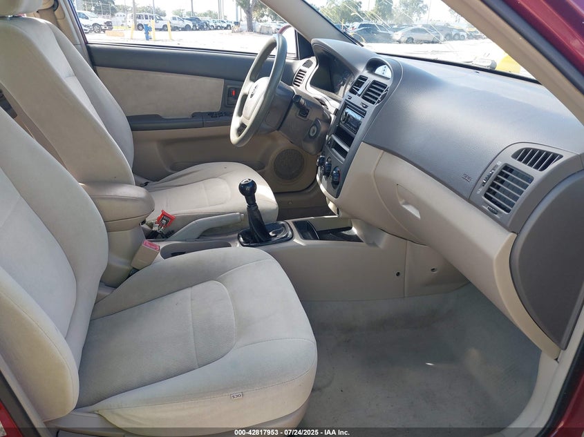 2004 Kia Spectra Ex/Lx VIN: KNAFE121245043882 Lot: 42817953