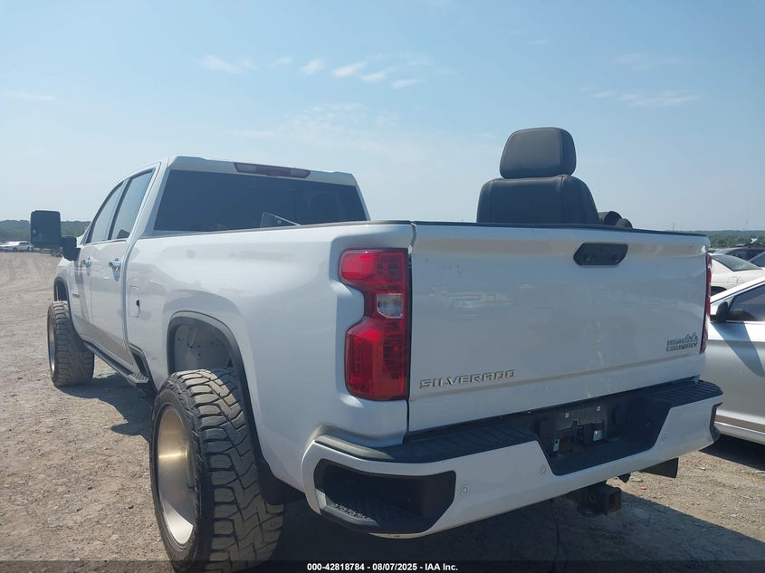 1GC4YVEY7PF120584 2023 CHEVROLET SILVERADO photo no. 3