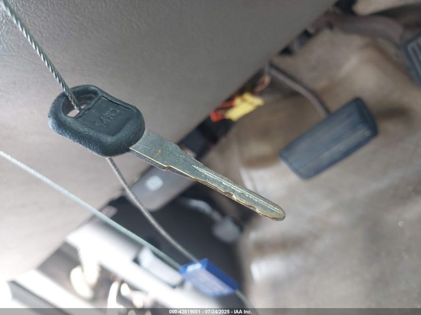 2004 Chevrolet Suburban 1500 Lt VIN: 1GNEC16Z74J107885 Lot: 42819001