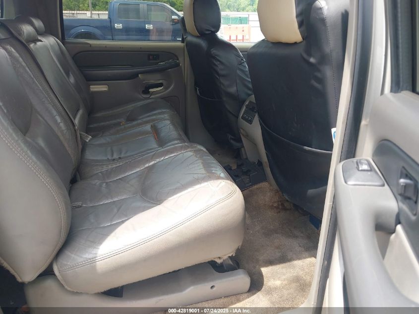 2004 Chevrolet Suburban 1500 Lt VIN: 1GNEC16Z74J107885 Lot: 42819001