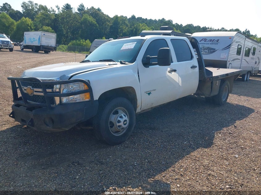 2014 Chevrolet Silverado 3500Hd Chassis Work Truck white truck flexible 1GB4KZCG2EF161807 photo #3