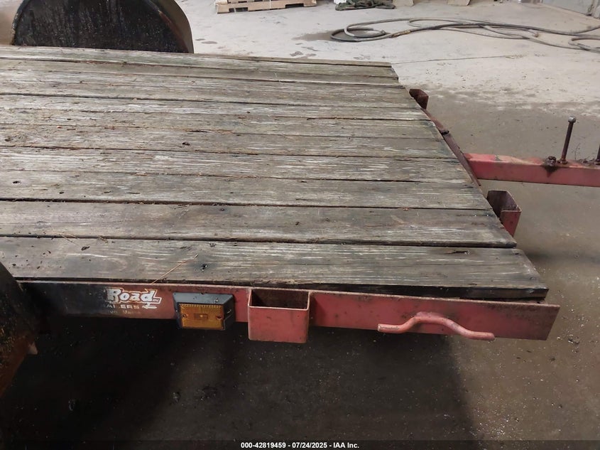 109FS1211Y2022154 2000   photo no. 11