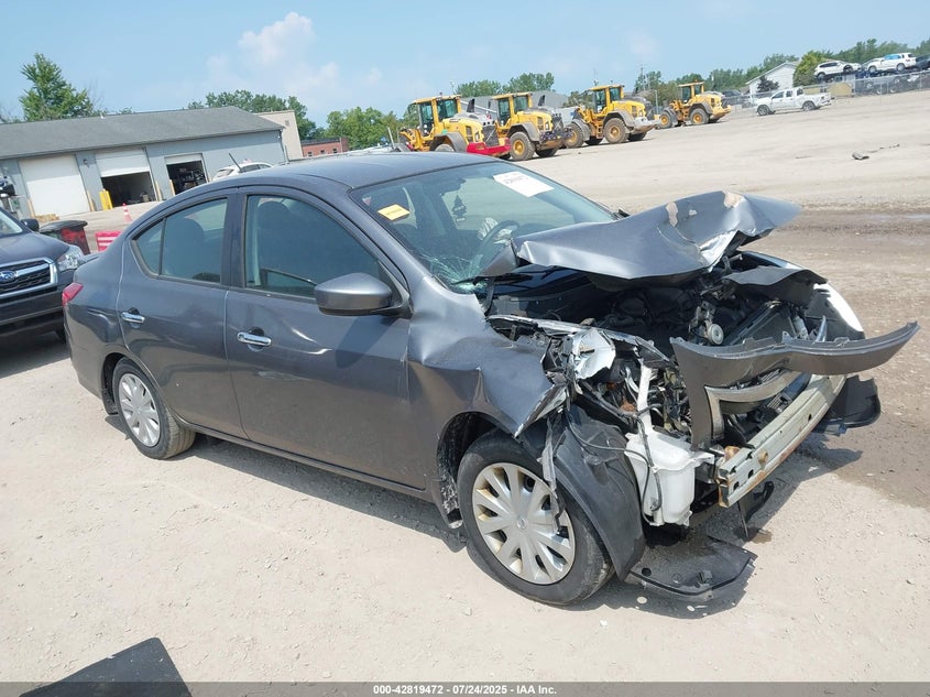 3N1CN7AP0JL820847 2018 Nissan Versa 1.6 Sv auction photo 1