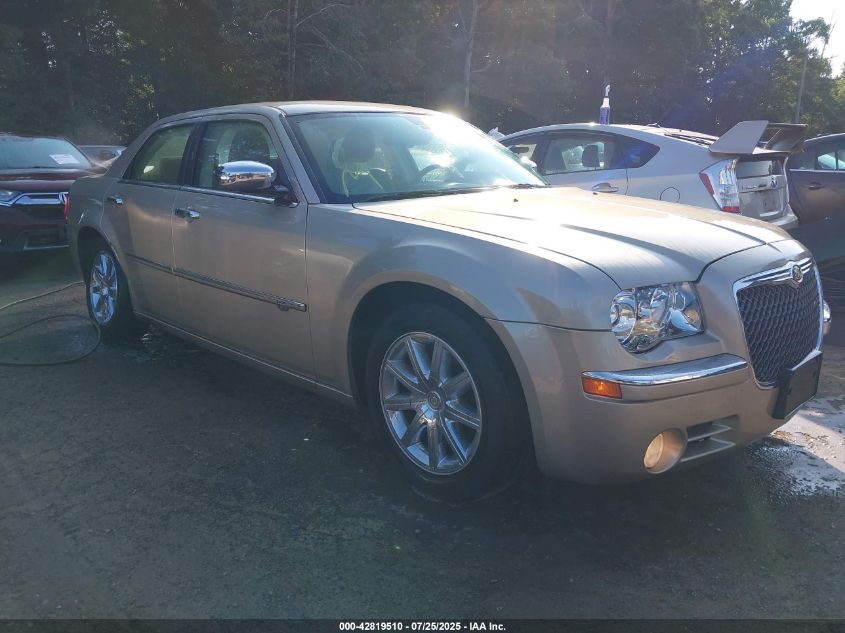 2009 Chrysler 300C Hemi VIN: 2C3KA63TX9H599968 Lot: 42819510