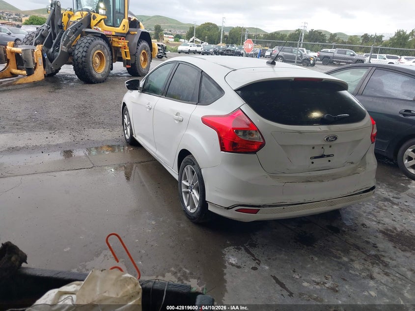 Vin: 1fahp3k21cl191144, lot: 43313089, ford focus se 20123