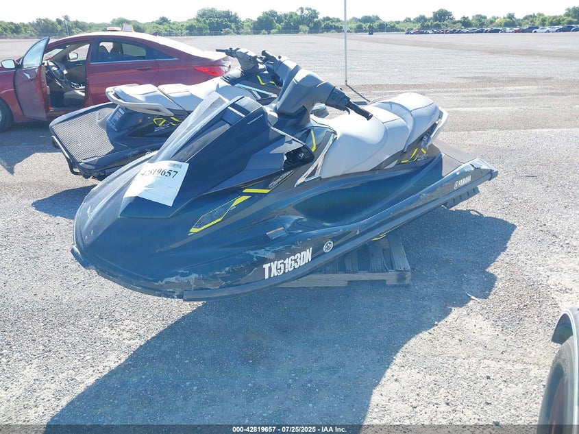 2015 Yamaha Vx black null null YAMA1779L415 photo #3