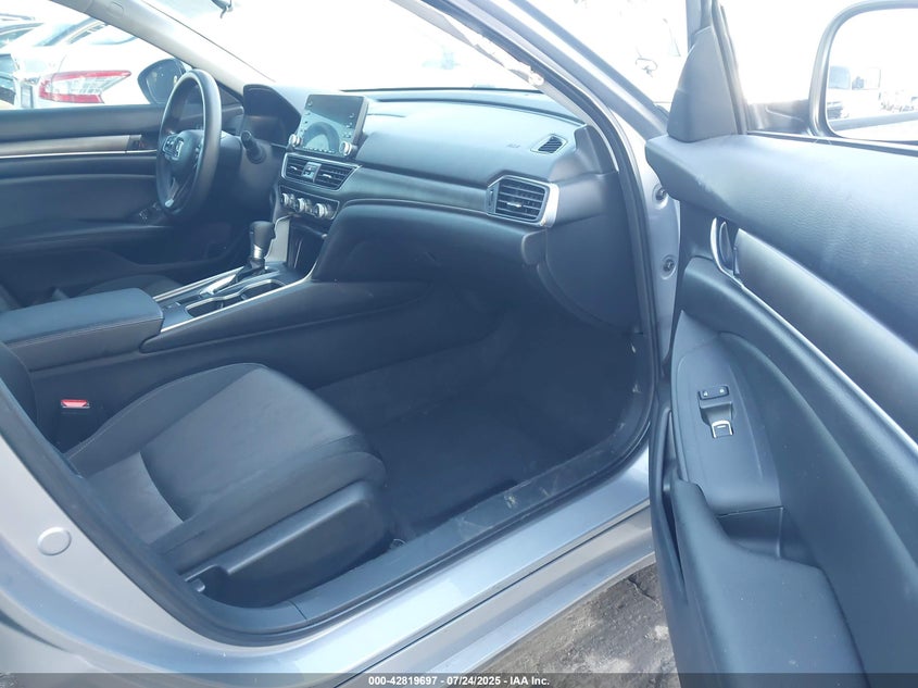 VIN 1HGCV1F17LA084631 2020 HONDA ACCORD LX