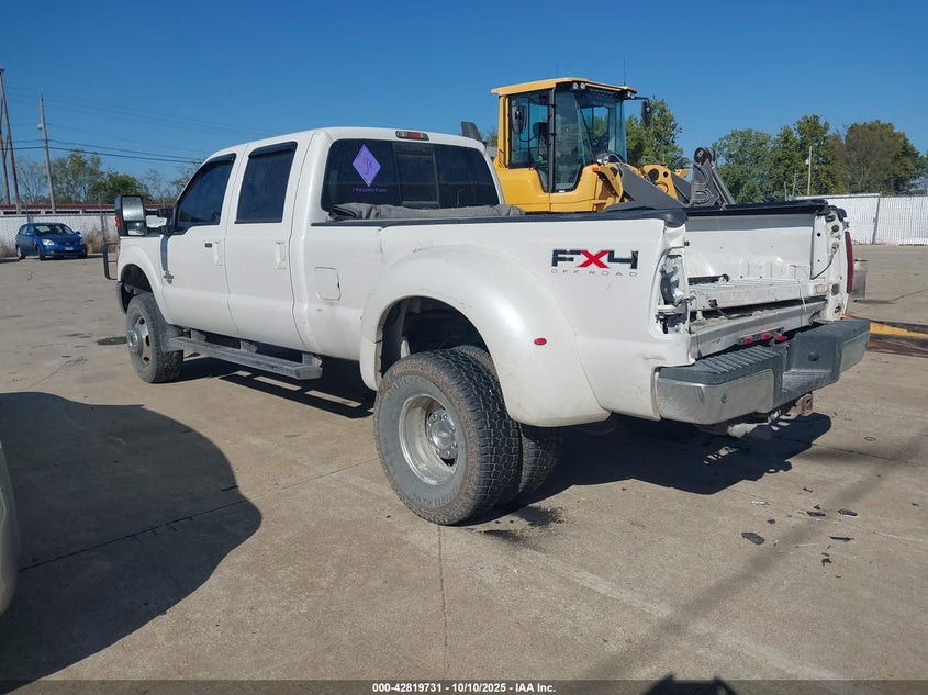 1FT8W3DT5BEB47833 2011 FORD F350 photo no. 3