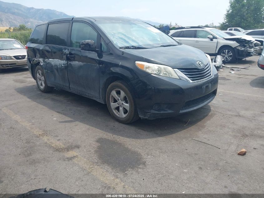 TOYOTA SIENNA LE 8 PASSENGER