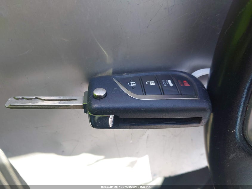 2019 TOYOTA CAMRY SE - 4T1B11HK1KU748832