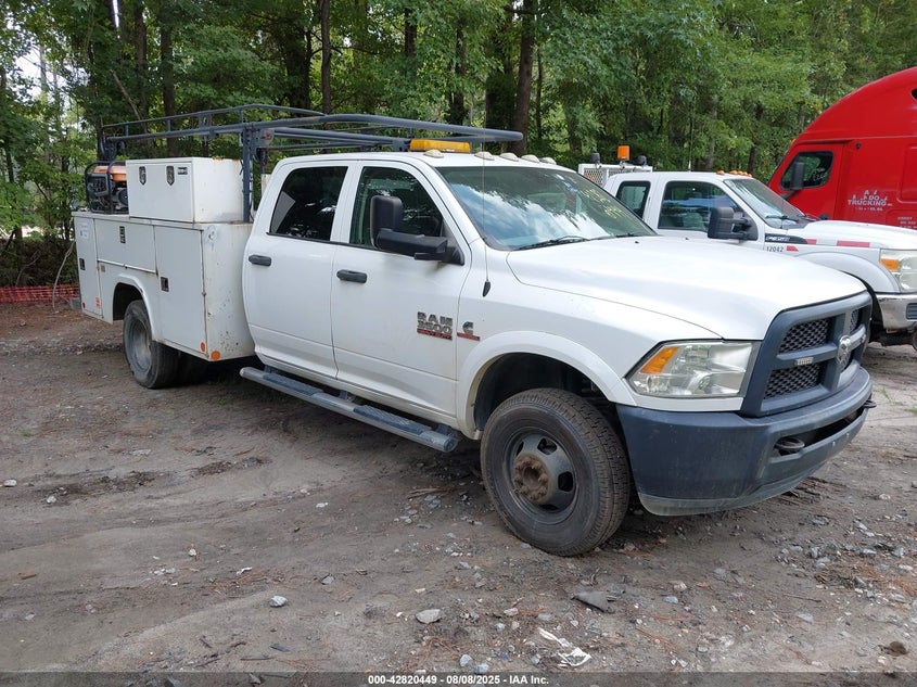 3C7WRSCL2FG638131 2015 Ram 3500 Chassis Tradesman/Slt/Laramie auction photo 1