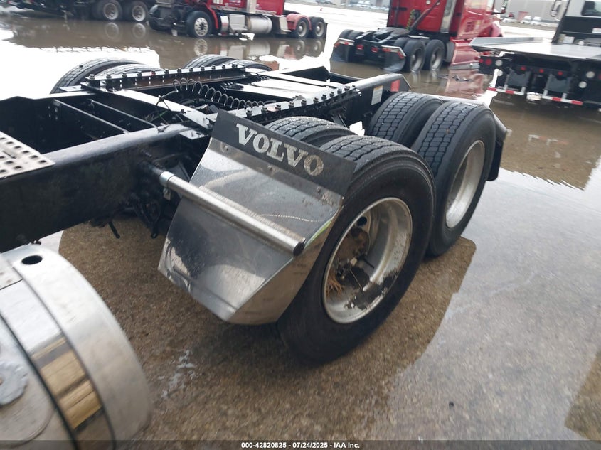 2025 Volvo Vnr VIN: 4V4WC9EH2SN672771 Lot: 42820825