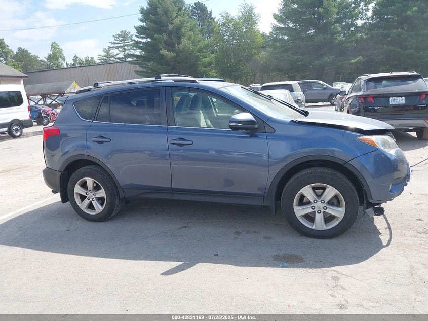 2013 TOYOTA RAV4 XLE - JTMRFREV7DD039102