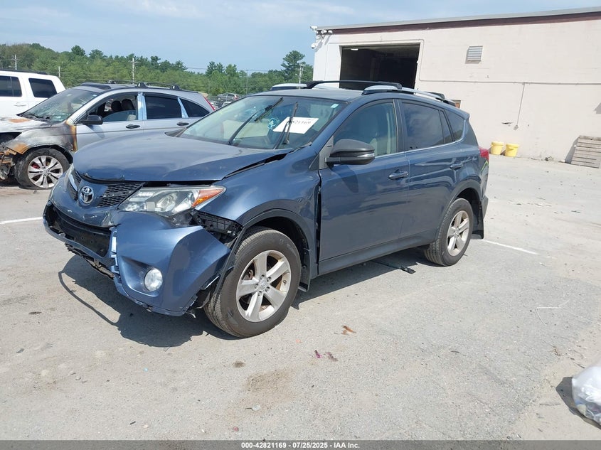 2013 TOYOTA RAV4 XLE - JTMRFREV7DD039102