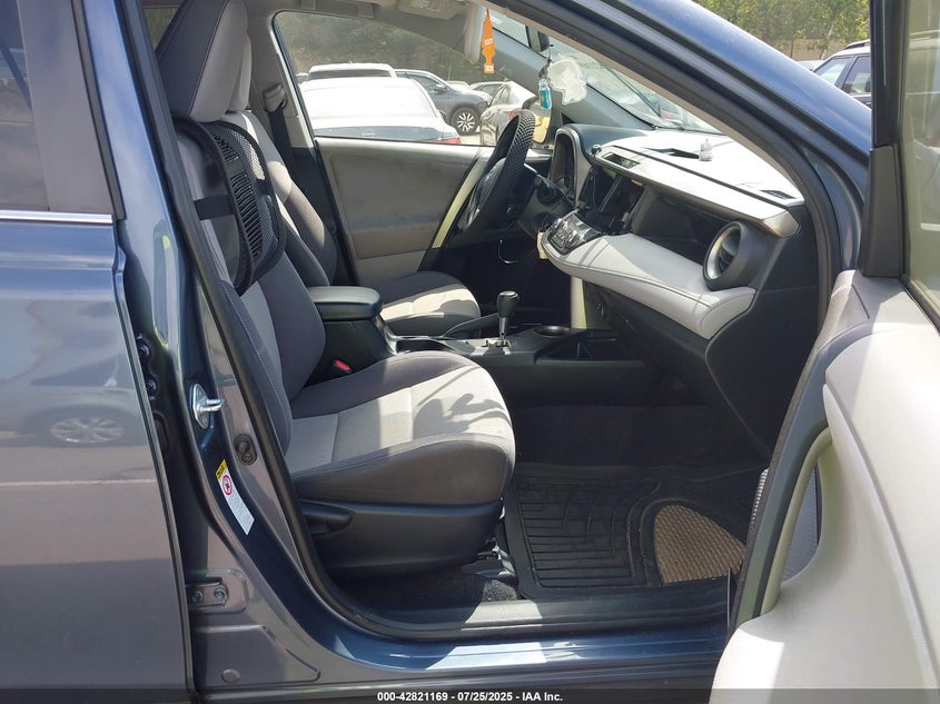 2013 TOYOTA RAV4 XLE - JTMRFREV7DD039102