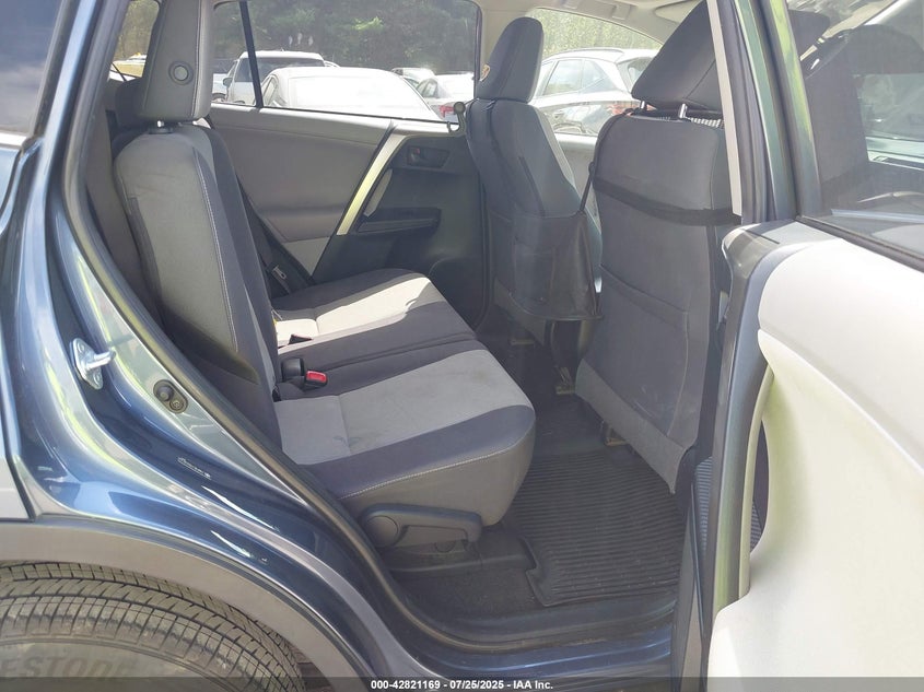 2013 TOYOTA RAV4 XLE - JTMRFREV7DD039102