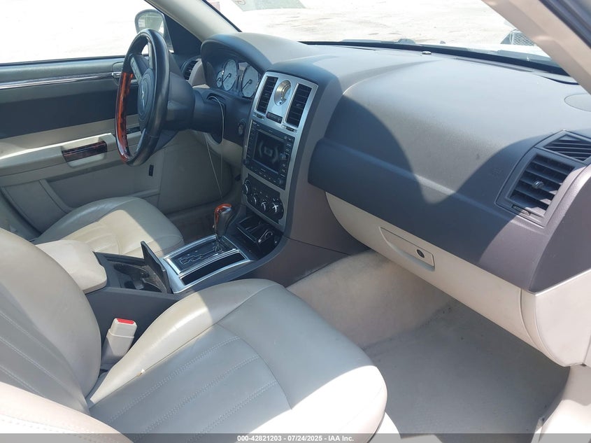 2005 Chrysler 300C VIN: 2C3JA63H05H148968 Lot: 42821203