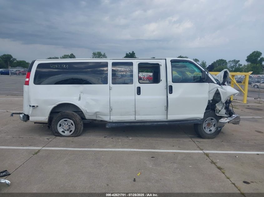 2017 Chevrolet Express 3500 Lt VIN: 1GAZGPFG0H1341039 Lot: 42821701