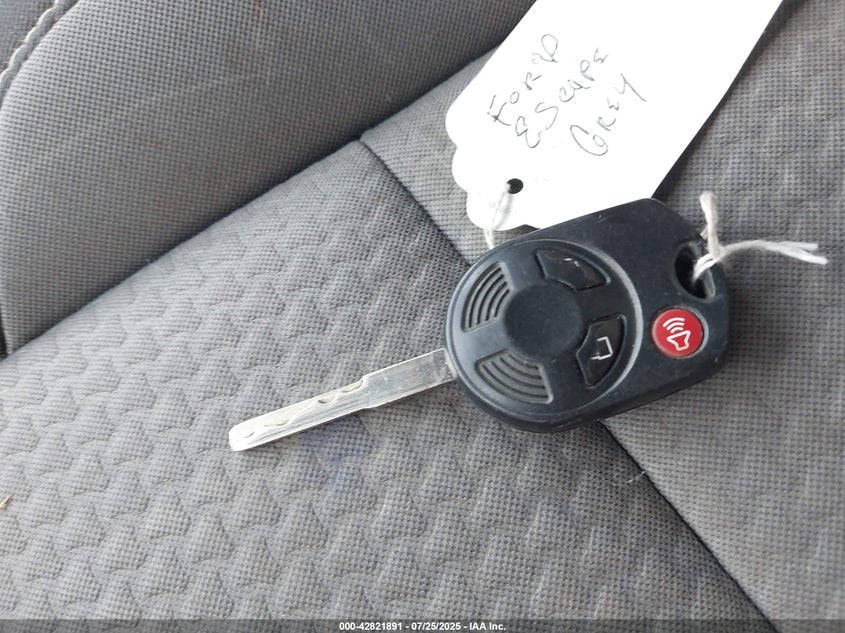 2017 FORD ESCAPE SE - 1FMCU9GD9HUA11335