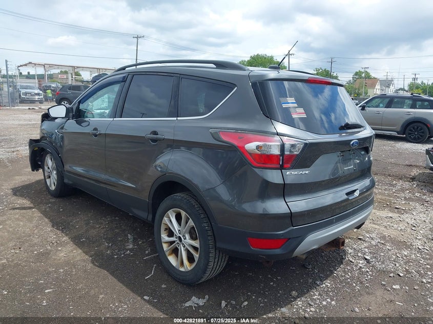 2017 FORD ESCAPE SE - 1FMCU9GD9HUA11335