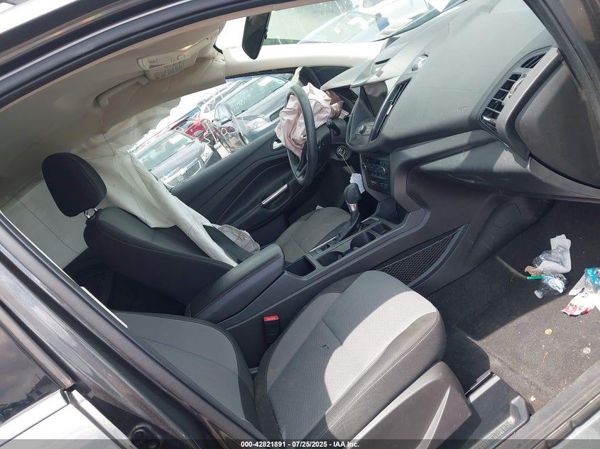 2017 FORD ESCAPE SE - 1FMCU9GD9HUA11335