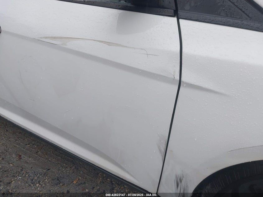 2016 FORD FOCUS SE - 1FADP3F21GL390662