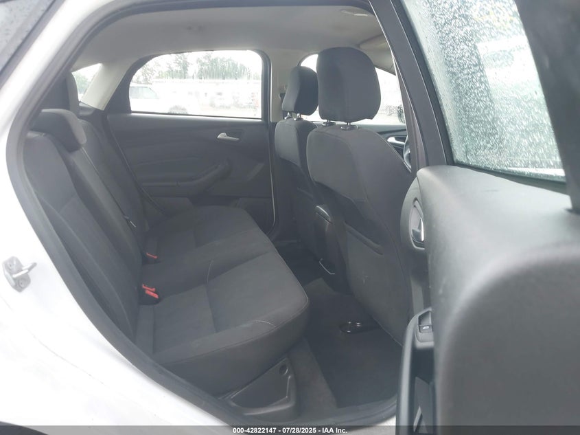 2016 FORD FOCUS SE - 1FADP3F21GL390662