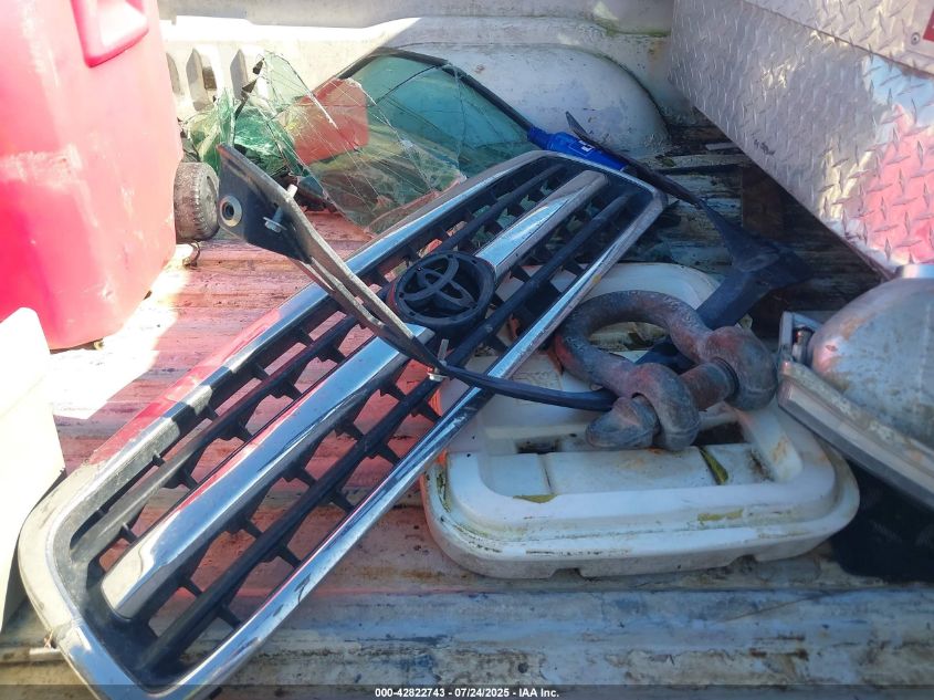 2000 Toyota Tundra VIN: AL00AN00700018152 Lot: 42822743