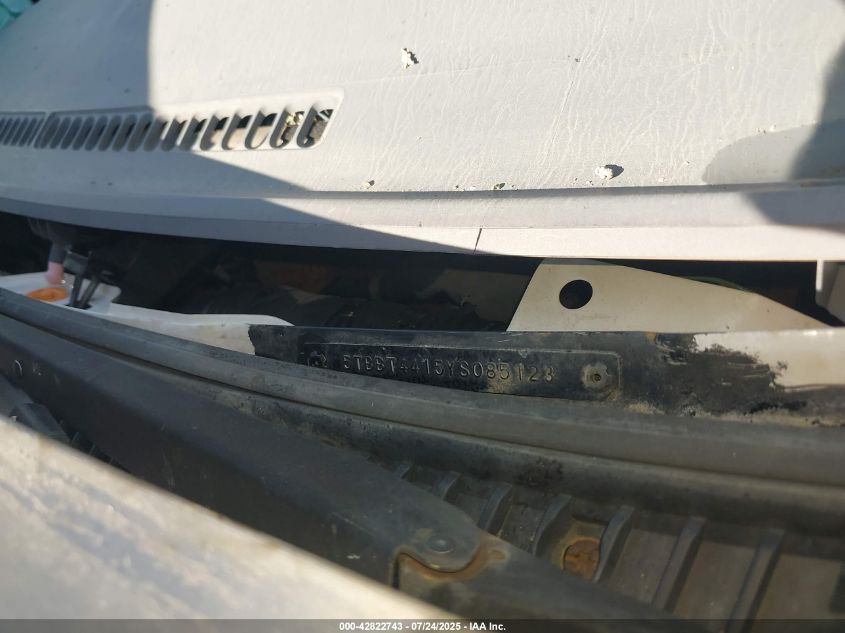 2000 Toyota Tundra VIN: AL00AN00700018152 Lot: 42822743