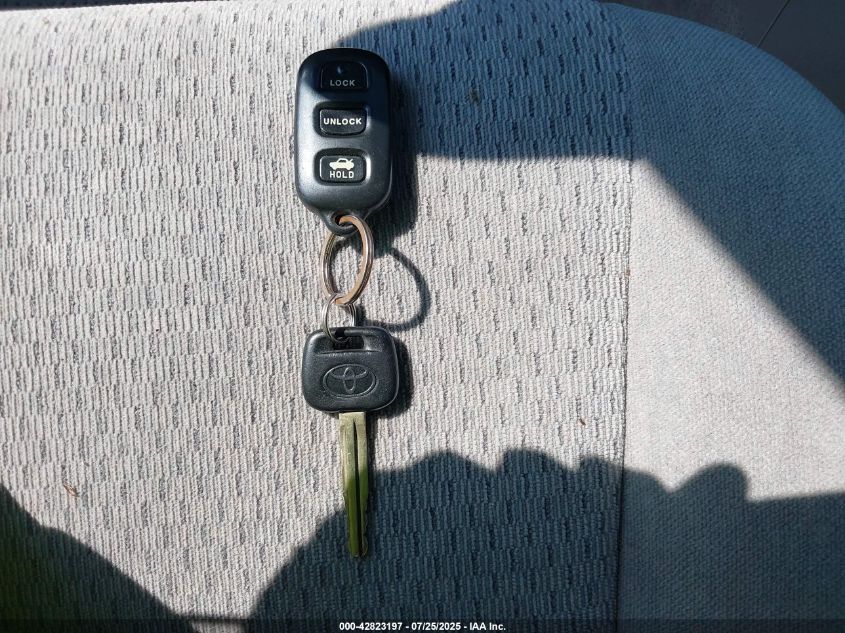 2003 Toyota Camry Le VIN: 4T1BE32K13U166479 Lot: 42823197