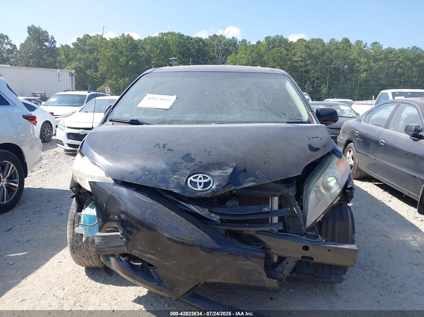 2014 TOYOTA SIENNA LE V6 8 PASSENGER - 5TDKK3DC0ES525623