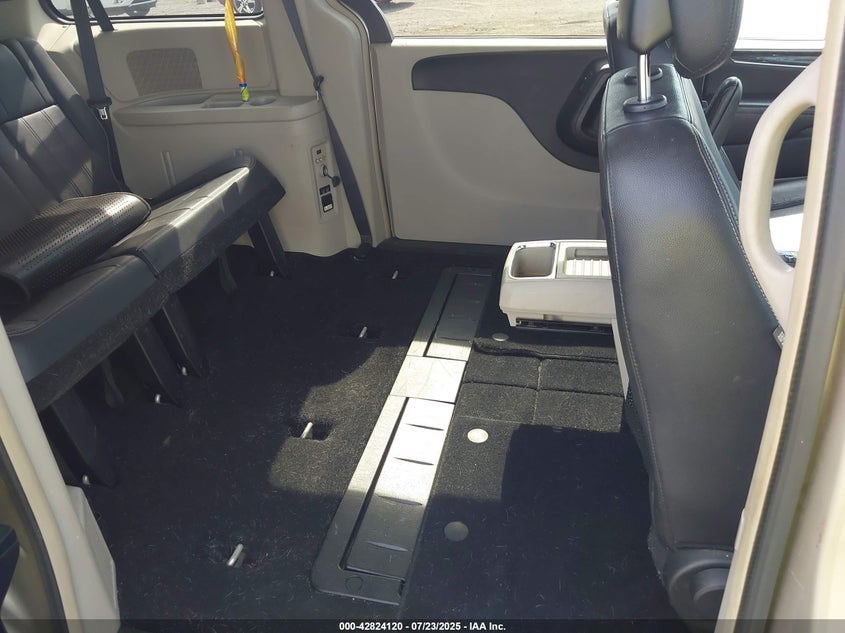 2016 CHRYSLER TOWN & COUNTRY TOURING - 2C4RC1BG7GR205524