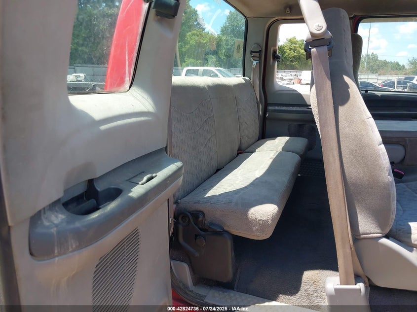 2000 Ford F-250 VIN: 3FTNX20L9YMA69592 Lot: 42824736