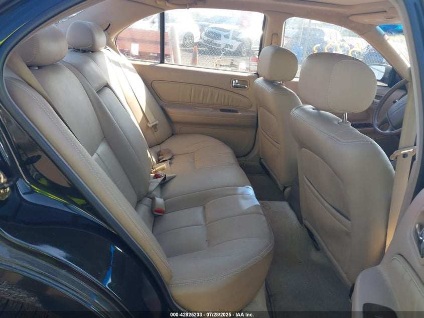 1997 Infiniti I30 Touring VIN: JNKCA21D9VT509306 Lot: 42825233