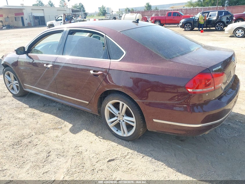 2014 VOLKSWAGEN PASSAT 2.0L TDI SE - 1VWBN7A35EC004219