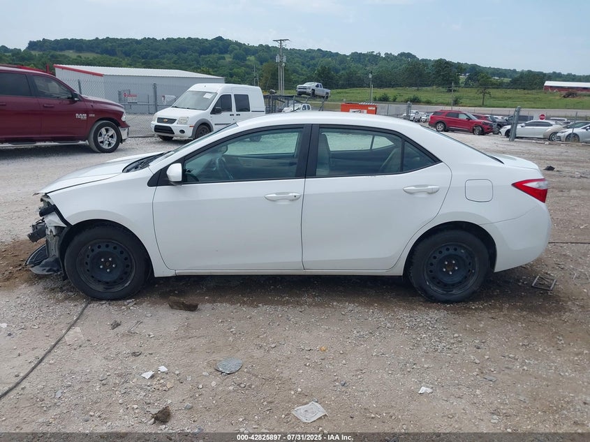 2016 TOYOTA COROLLA LE - 5YFBURHE4GP530909
