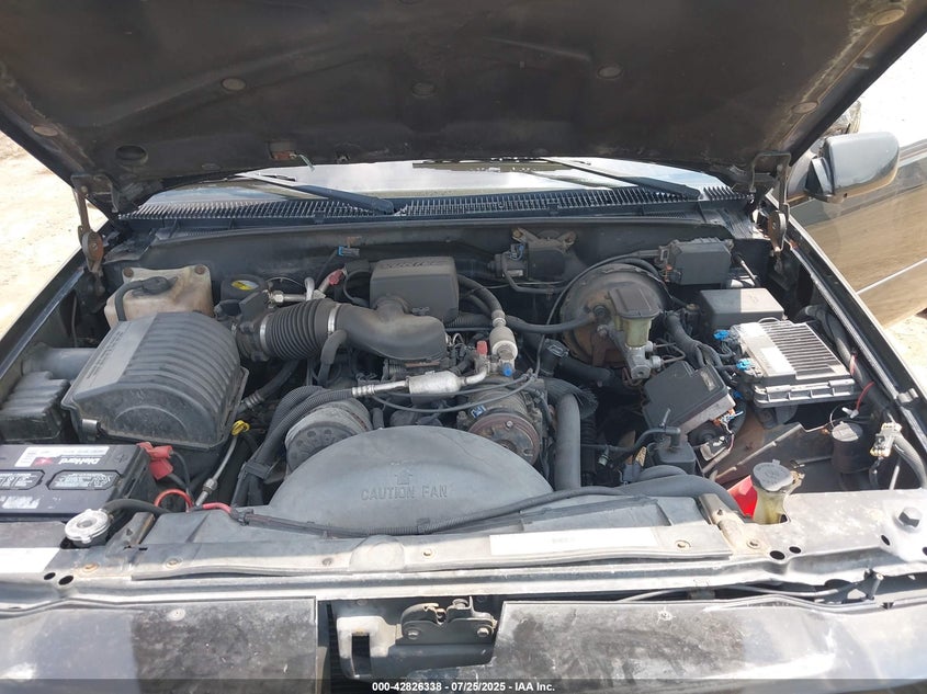 2000 Cadillac Escalade Standard VIN: 1GYEK63R4YR200782 Lot: 42826338