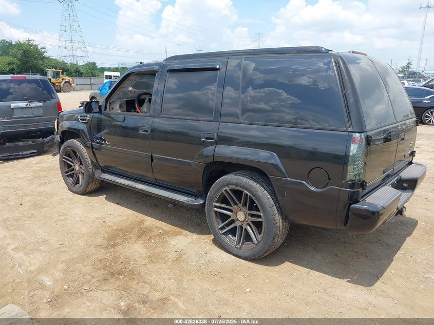 2000 Cadillac Escalade Standard VIN: 1GYEK63R4YR200782 Lot: 42826338