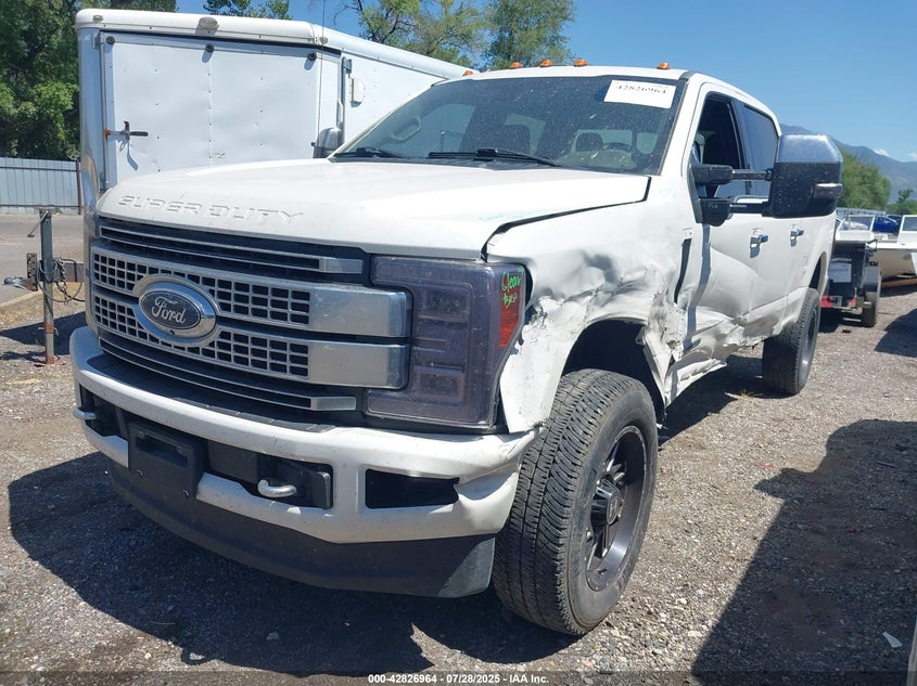 1FT8W3BT7HEF02982 2017 FORD F350 photo no. 2